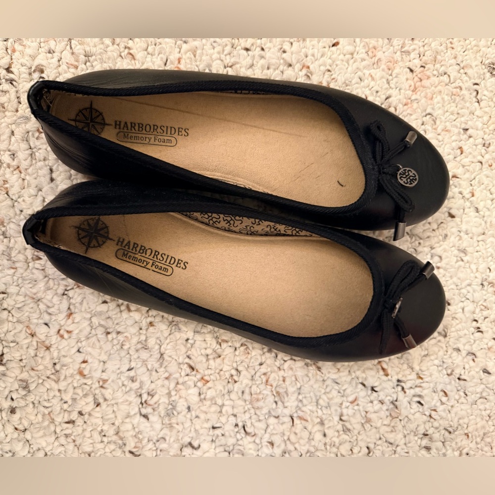 Black Women's Ballet Flats - Chapel shoes